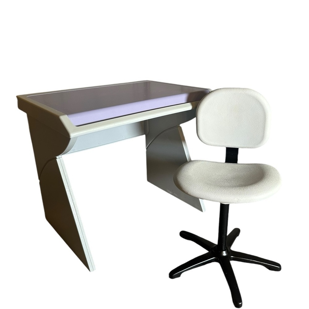Girl Of Today American Girl Computer Desk and Swivel Chair retired Pleasant Co.